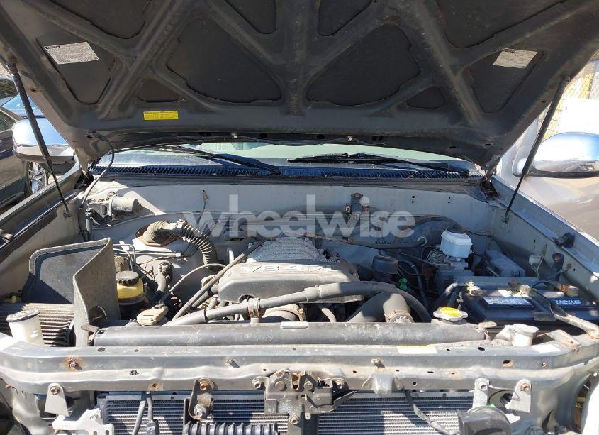 Photo 10 of 2004 Toyota Tundra SR5 V8 (VIN 5TBDT44194S452527)