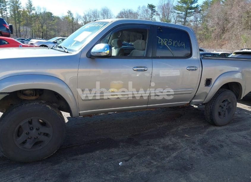 Photo 14 of 2004 Toyota Tundra SR5 V8 (VIN 5TBDT44194S452527)
