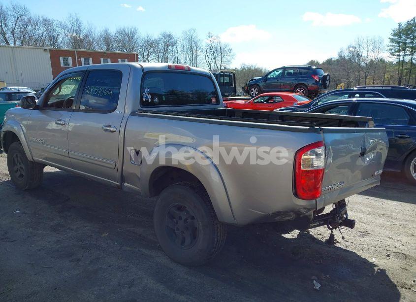 Photo 3 of 2004 Toyota Tundra SR5 V8 (VIN 5TBDT44194S452527)