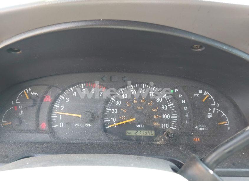 Photo 7 of 2004 Toyota Tundra SR5 V8 (VIN 5TBDT44194S452527)