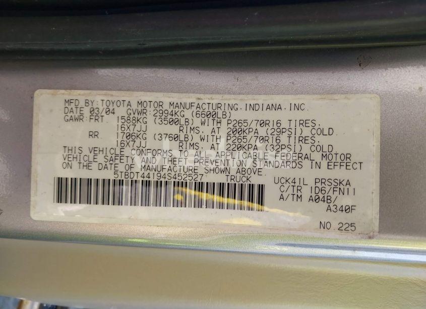 Photo 9 of 2004 Toyota Tundra SR5 V8 (VIN 5TBDT44194S452527)