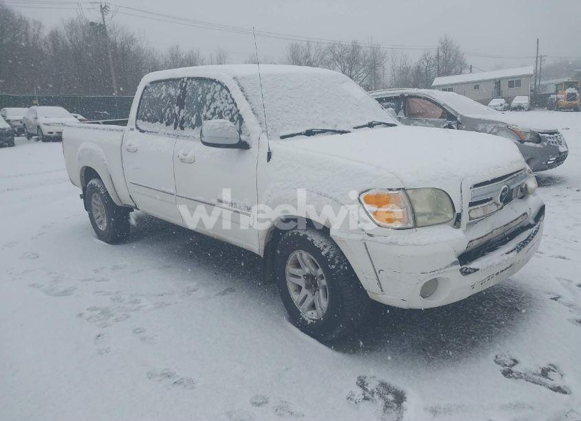 2004 Toyota Tundra SR5 V8 (VIN 5TBDT44194S456626) main photo