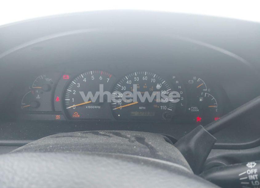 Photo 7 of 2004 Toyota Tundra SR5 V8 (VIN 5TBDT44194S456626)