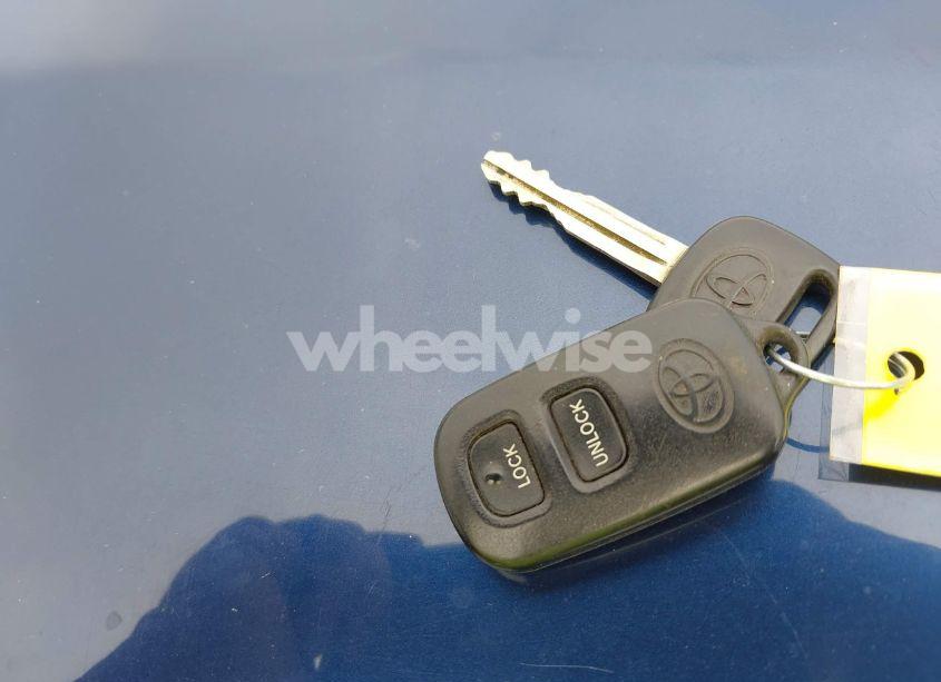 Photo 11 of 2004 Toyota Tundra SR5 V8 (VIN 5TBDT44194S459235)