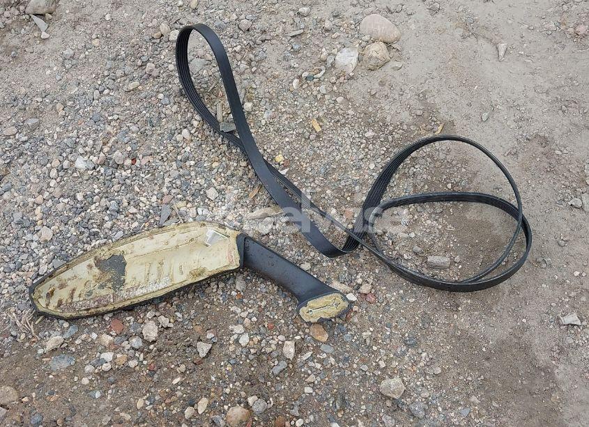 Photo 12 of 2005 Toyota Tundra SR5 V8 (VIN 5TBDT44195S487358)