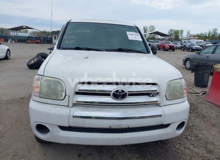 Photo 13 of 2005 Toyota Tundra SR5 V8 (VIN 5TBDT44195S487358)
