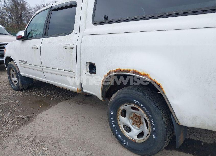 Photo 18 of 2005 Toyota Tundra SR5 V8 (VIN 5TBDT44195S487358)