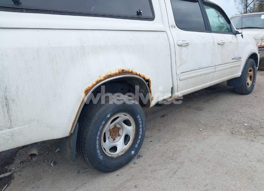 Photo 19 of 2005 Toyota Tundra SR5 V8 (VIN 5TBDT44195S487358)