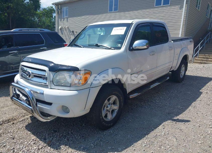 Photo 2 of 2006 Toyota Tundra V8 (VIN 5TBDT44196S526869)