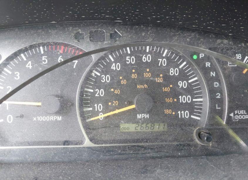 Photo 15 of 2004 Toyota Tundra SR5 V8 (VIN 5TBDT441X4S436580)