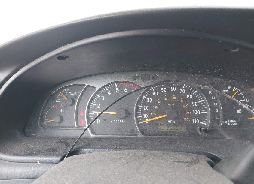 Photo 7 of 2004 Toyota Tundra SR5 V8 (VIN 5TBDT441X4S436580)