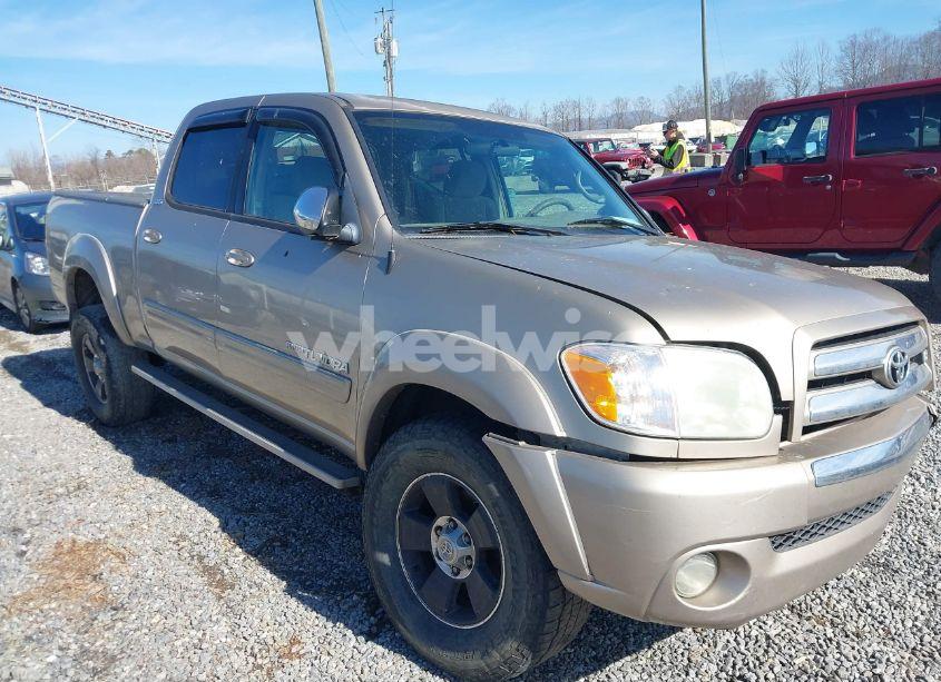 2005 Toyota Tundra SR5 V8 (VIN 5TBDT441X5S491967) main photo