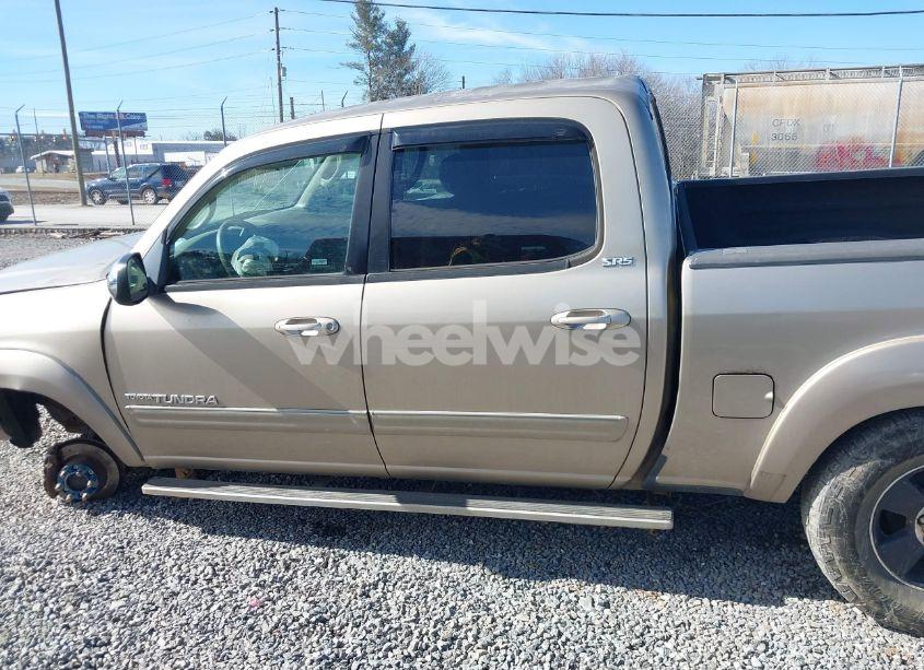 Photo 15 of 2005 Toyota Tundra SR5 V8 (VIN 5TBDT441X5S491967)