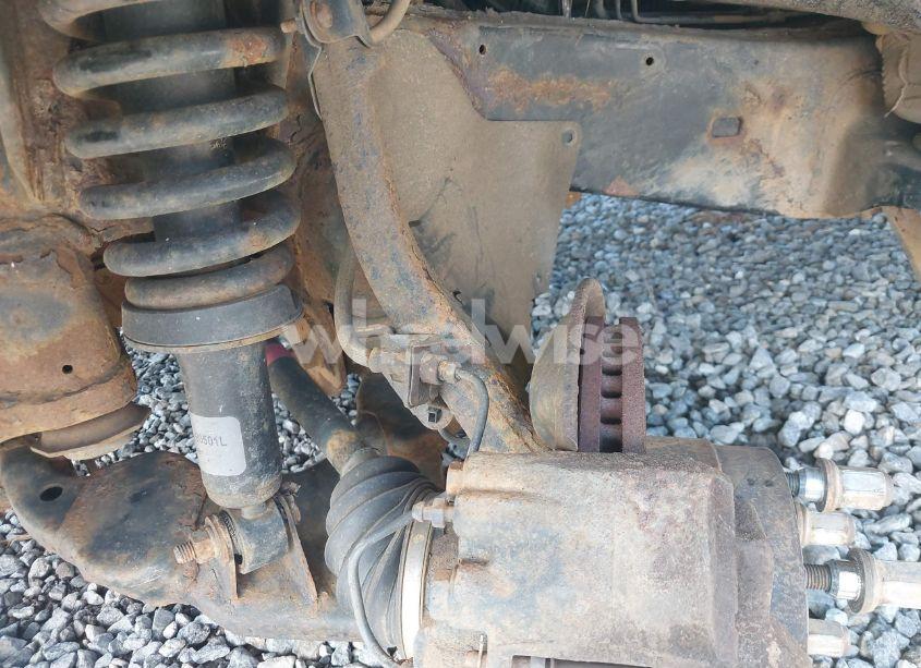 Photo 19 of 2005 Toyota Tundra SR5 V8 (VIN 5TBDT441X5S491967)