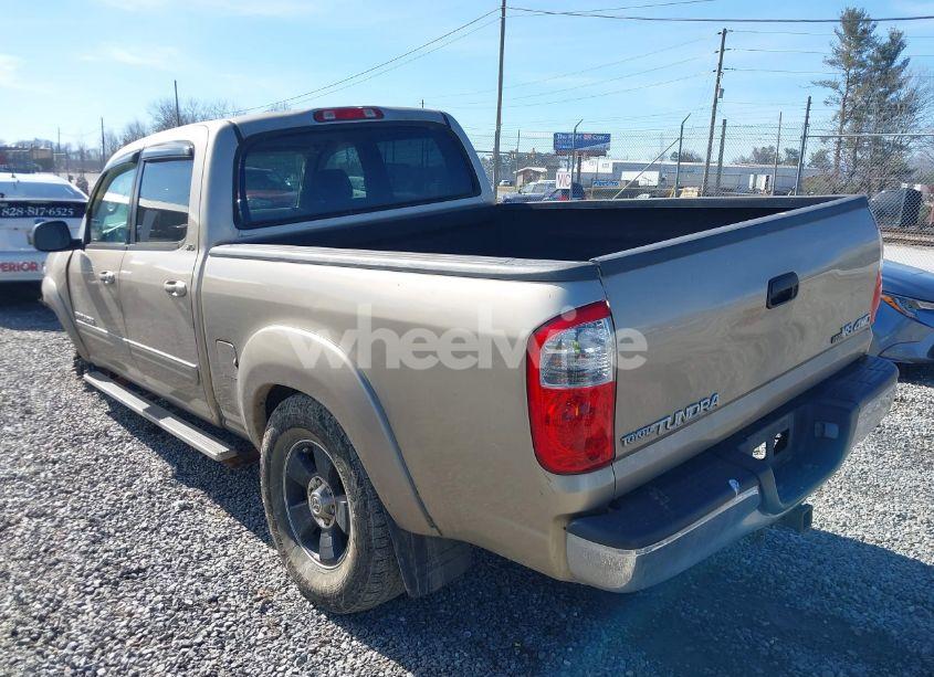 Photo 3 of 2005 Toyota Tundra SR5 V8 (VIN 5TBDT441X5S491967)
