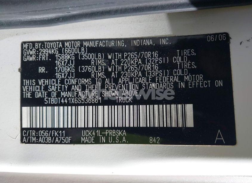 Photo 9 of 2006 Toyota Tundra SR5 V8 (VIN 5TBDT441X6S536861)