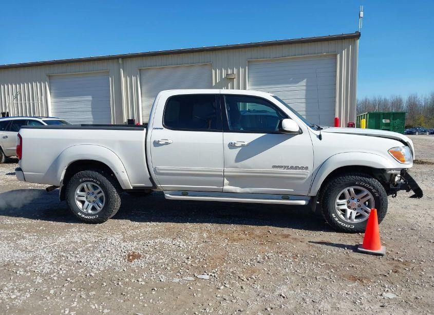 Photo 14 of 2005 Toyota Tundra LIMITED V8 (VIN 5TBDT48105S471916)