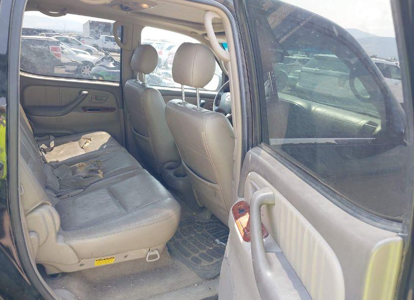 Photo 8 of 2005 Toyota Tundra LIMITED V8 (VIN 5TBDT48105S473813)