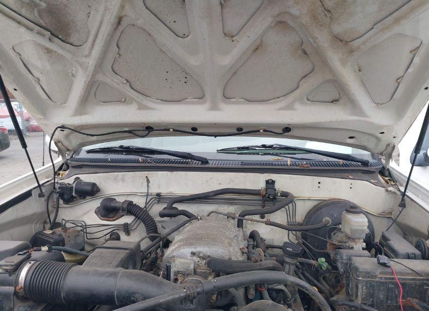 Photo 10 of 2004 Toyota Tundra LIMITED V8 (VIN 5TBDT48144S447410)