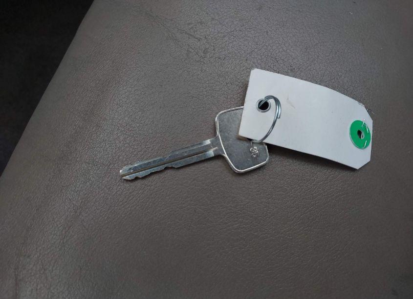 Photo 11 of 2004 Toyota Tundra LIMITED V8 (VIN 5TBDT48144S447410)