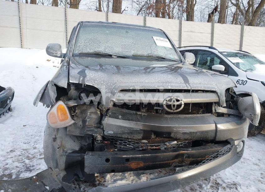 Photo 13 of 2004 Toyota Tundra LIMITED V8 (VIN 5TBDT48144S463316)