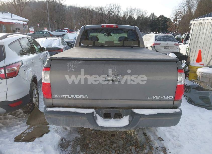 Photo 17 of 2004 Toyota Tundra LIMITED V8 (VIN 5TBDT48144S463316)