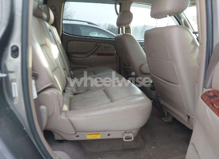 Photo 8 of 2004 Toyota Tundra LIMITED V8 (VIN 5TBDT48144S463316)