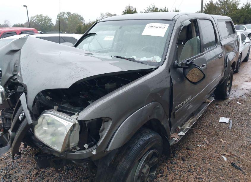 Photo 12 of 2005 Toyota Tundra LIMITED V8 (VIN 5TBDT48145S467691)