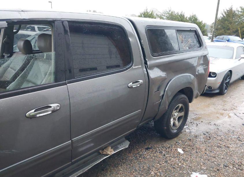 Photo 18 of 2005 Toyota Tundra LIMITED V8 (VIN 5TBDT48145S467691)