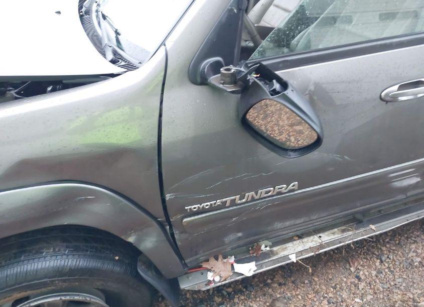 Photo 19 of 2005 Toyota Tundra LIMITED V8 (VIN 5TBDT48145S467691)