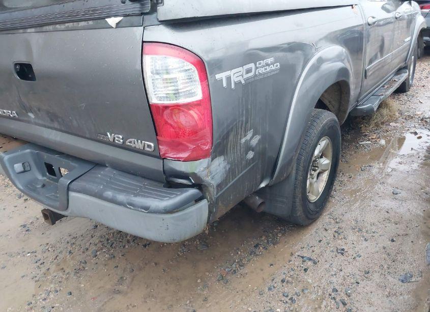 Photo 22 of 2005 Toyota Tundra LIMITED V8 (VIN 5TBDT48145S467691)