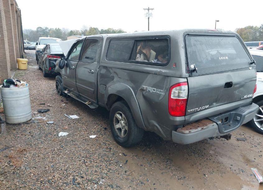 Photo 3 of 2005 Toyota Tundra LIMITED V8 (VIN 5TBDT48145S467691)