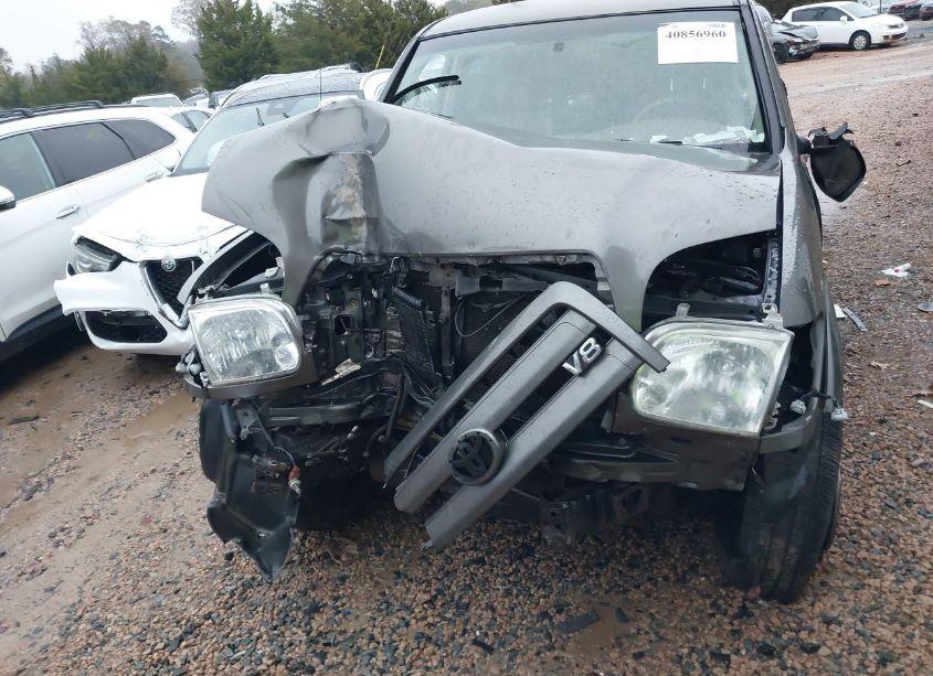 Photo 6 of 2005 Toyota Tundra LIMITED V8 (VIN 5TBDT48145S467691)