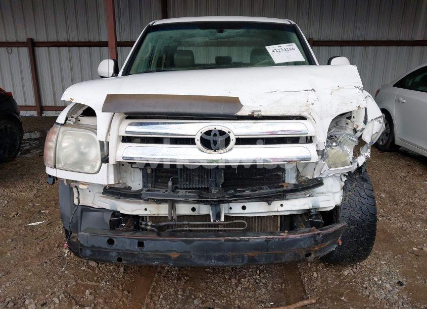 Photo 11 of 2005 Toyota Tundra LIMITED V8 (VIN 5TBDT48155S500035)