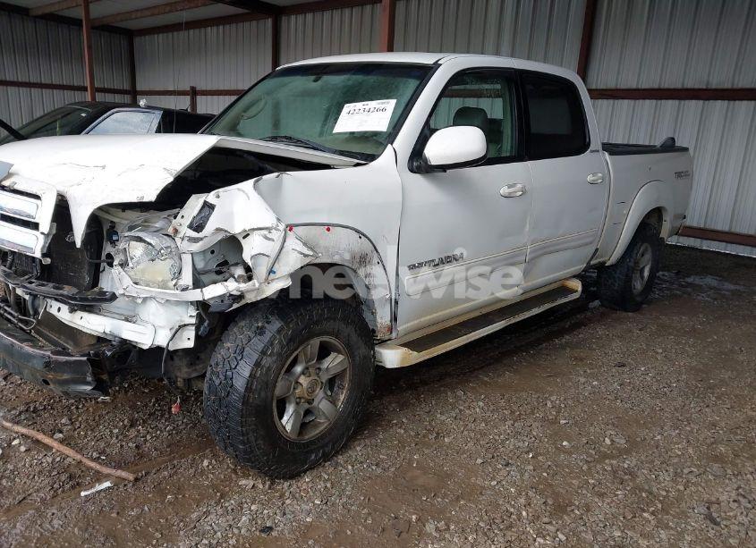 Photo 2 of 2005 Toyota Tundra LIMITED V8 (VIN 5TBDT48155S500035)