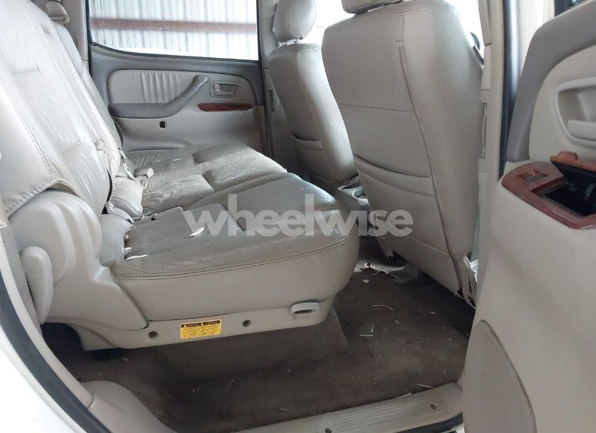 Photo 8 of 2005 Toyota Tundra LIMITED V8 (VIN 5TBDT48155S500035)