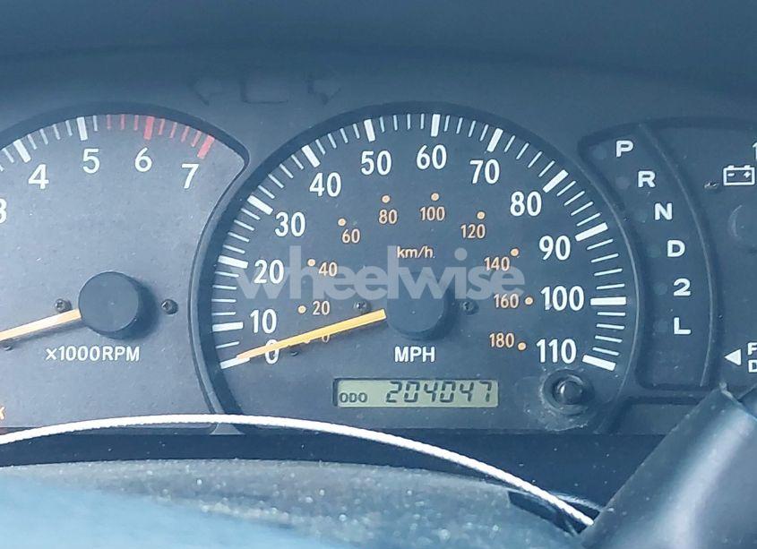 Photo 15 of 2004 Toyota Tundra LIMITED V8 (VIN 5TBDT48164S434075)