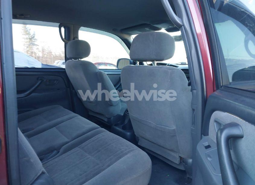 Photo 8 of 2004 Toyota Tundra LIMITED V8 (VIN 5TBDT48164S434075)