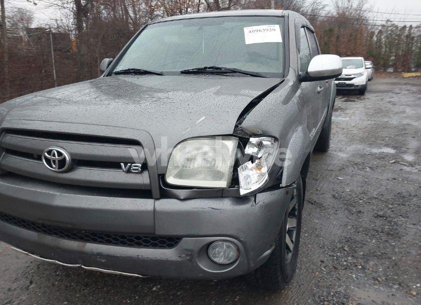Photo 6 of 2004 Toyota Tundra LIMITED V8 (VIN 5TBDT48184S444817)