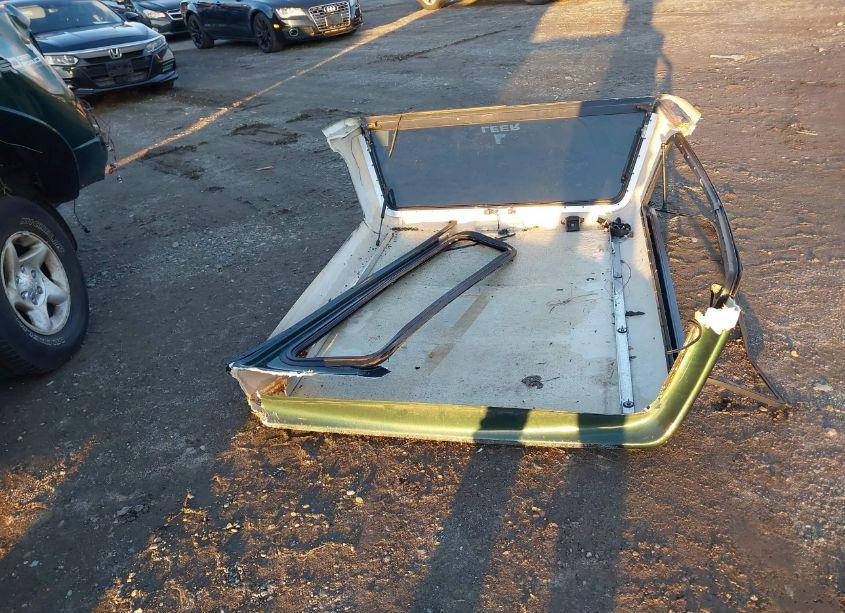 Photo 11 of 2004 Toyota Tundra LIMITED V8 (VIN 5TBDT481X4S451509)