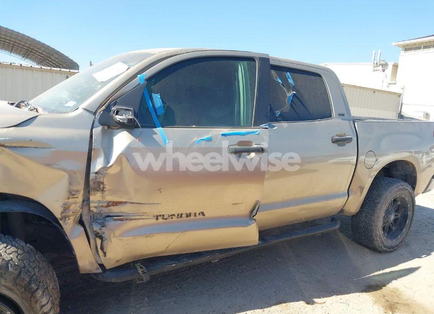 Photo 14 of 2007 Toyota Tundra SR5 4.7L V8 (VIN 5TBDT54157S453376)