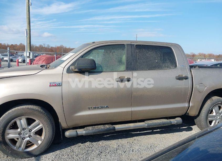 Photo 14 of 2007 Toyota Tundra SR5 5.7L V8 (VIN 5TBDV54107S476266)
