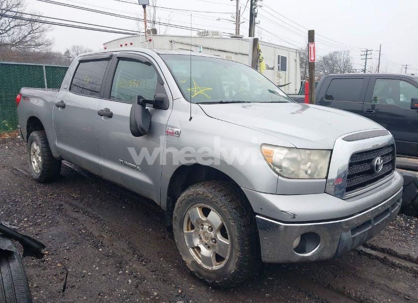 2007 Toyota Tundra SR5 5.7L V8 (VIN 5TBDV54107S482388) main photo