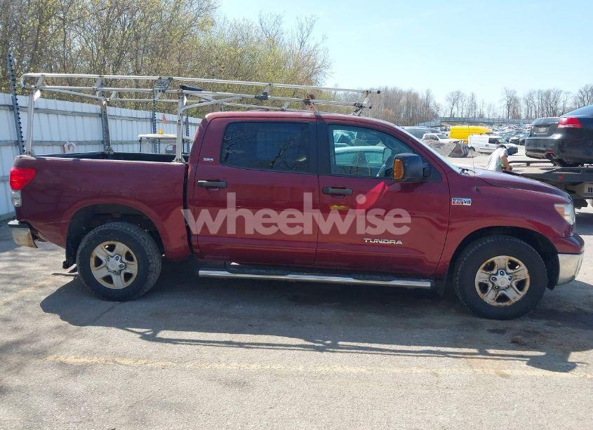 Photo 13 of 2007 Toyota Tundra SR5 5.7L V8 (VIN 5TBDV54117S487602)