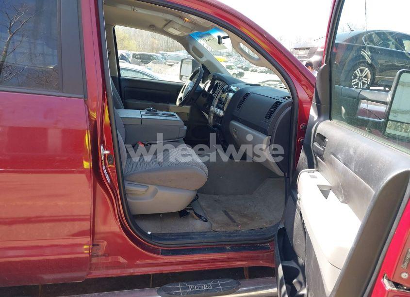 Photo 5 of 2007 Toyota Tundra SR5 5.7L V8 (VIN 5TBDV54117S487602)