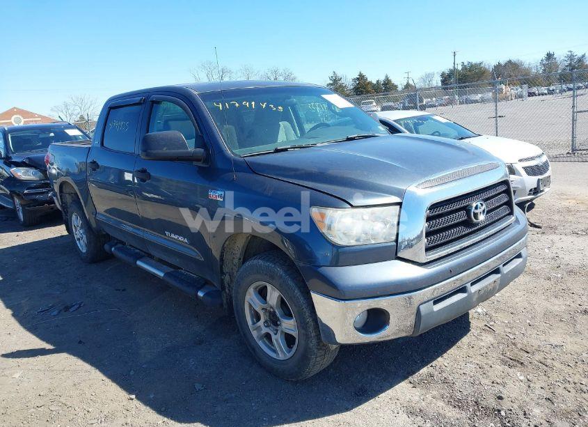 2008 Toyota Tundra SR5 5.7L V8 (VIN 5TBDV54138S517488) main photo