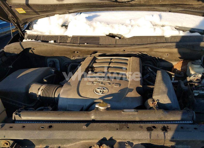 Photo 10 of 2007 Toyota Tundra SR5 5.7L V8 (VIN 5TBDV541X7S475321)