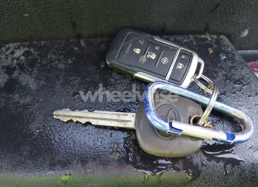 Photo 11 of 2007 Toyota Tundra SR5 5.7L V8 (VIN 5TBDV541X7S475321)