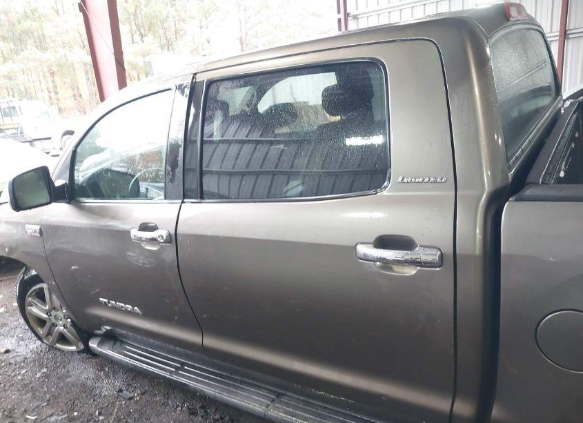 Photo 14 of 2007 Toyota Tundra LIMITED 5.7L V8 (VIN 5TBDV58117S469109)