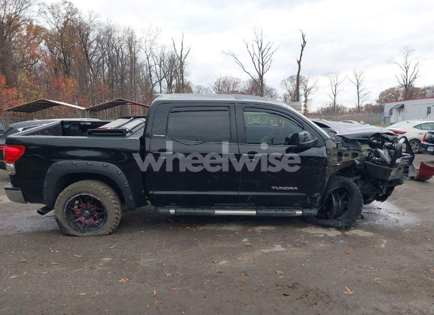 Photo 12 of 2007 Toyota Tundra LIMITED 5.7L V8 (VIN 5TBDV58147S470352)